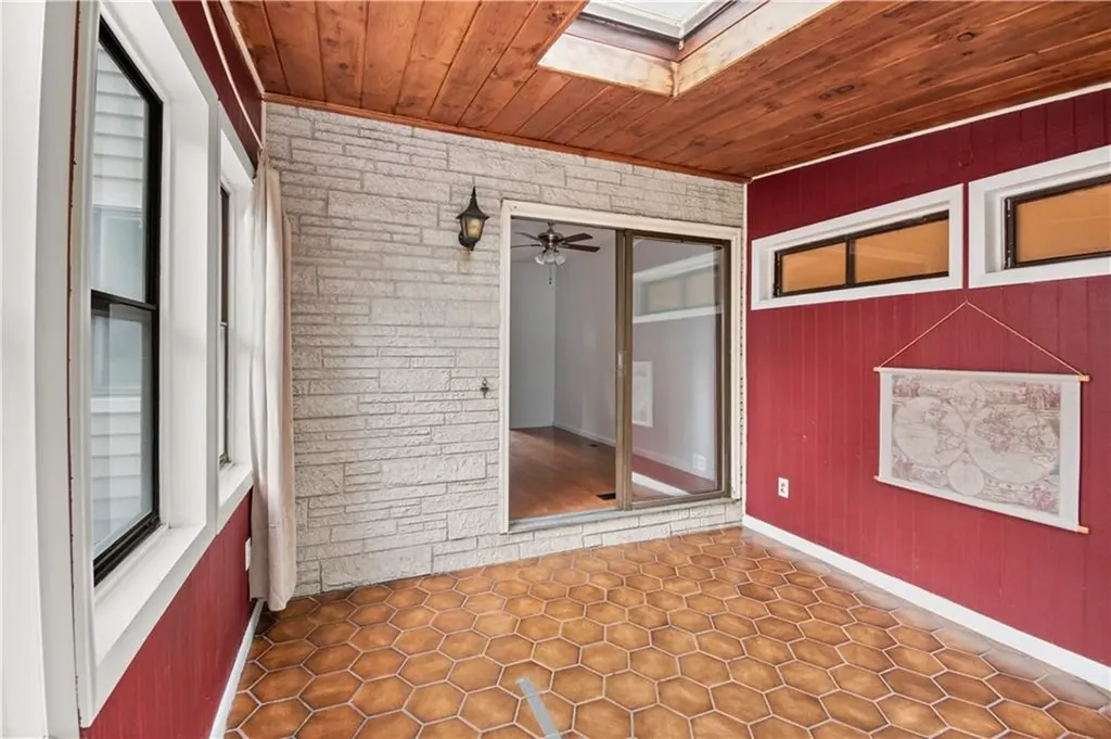 4156 Post Road Warwick RI 02818
