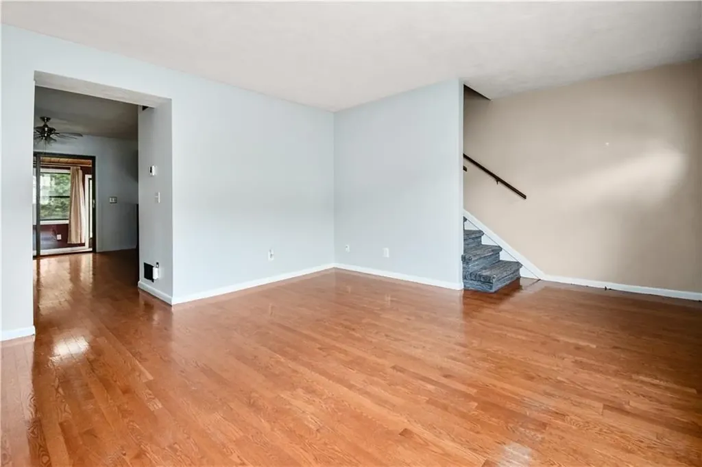 4156 Post Road Warwick RI 02818