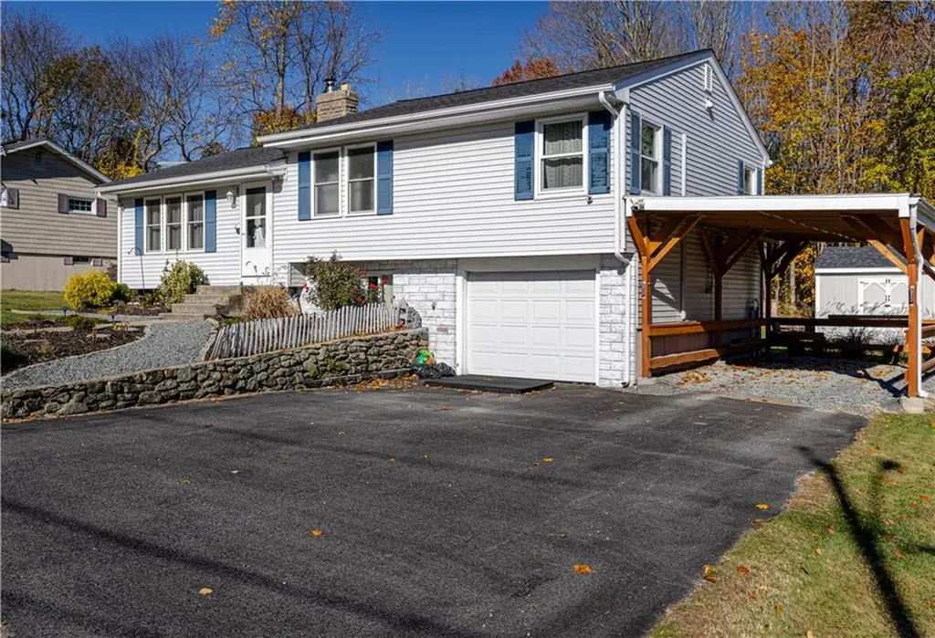 51 Orchard Street North Smithfield RI 02896