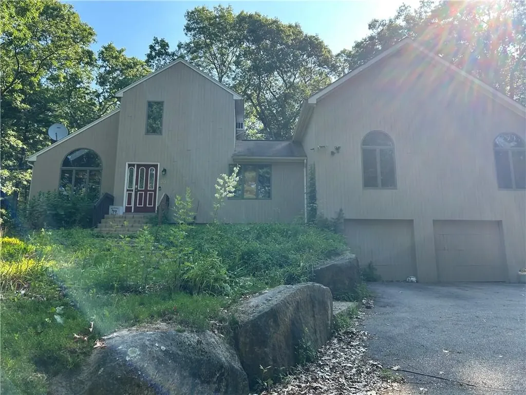 20 Fry Pond Road West Greenwich RI 02817
