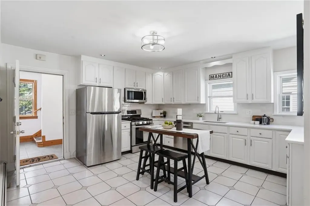 179 Transit Street Providence RI 02906
