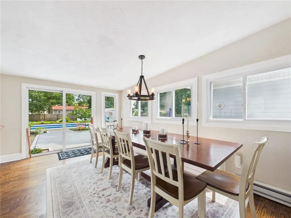 122 Spring Grove Avenue Warwick RI 02889