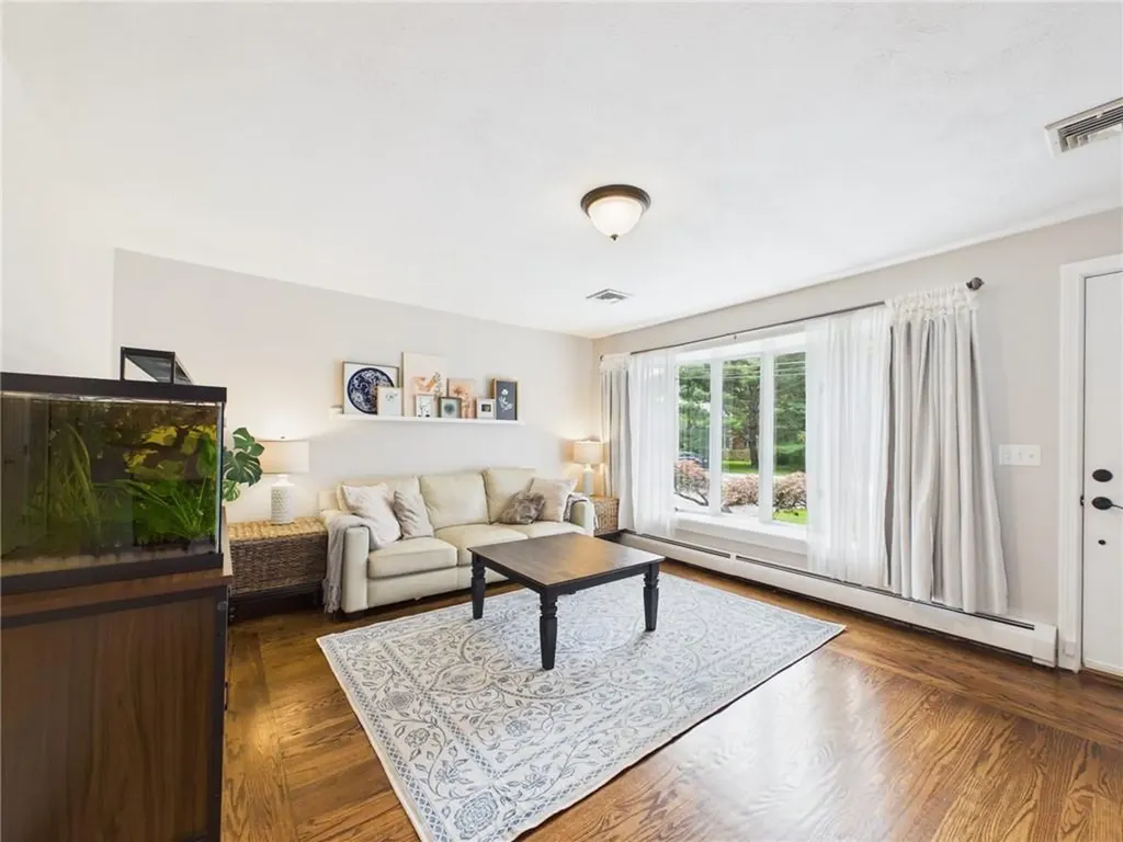 122 Spring Grove Avenue Warwick RI 02889