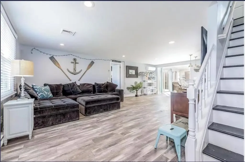 26 Jamestown Boulevard Narragansett RI 02882