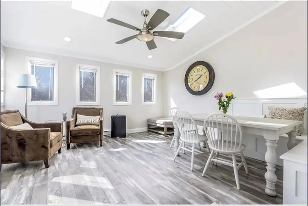 26 Jamestown Boulevard Narragansett RI 02882