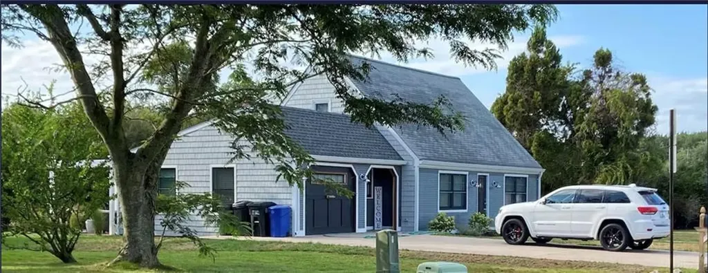 26 Jamestown Boulevard Narragansett RI 02882
