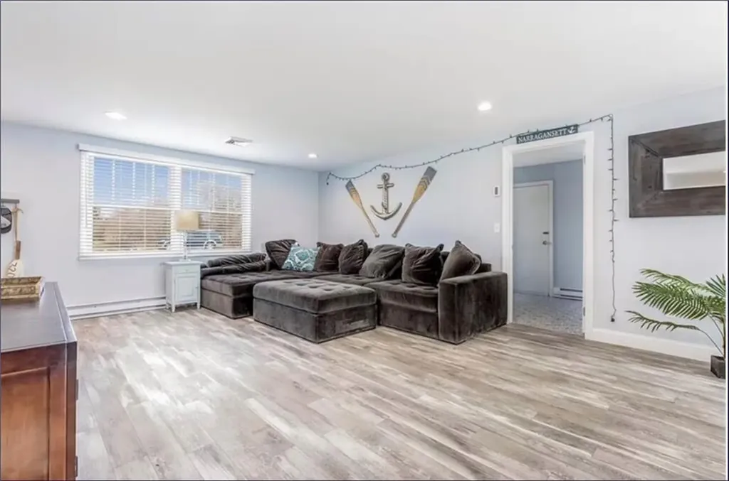 26 Jamestown Boulevard Narragansett RI 02882