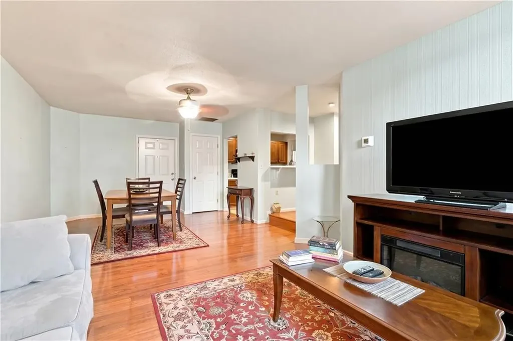 15 Curtis Street Cranston RI 02920