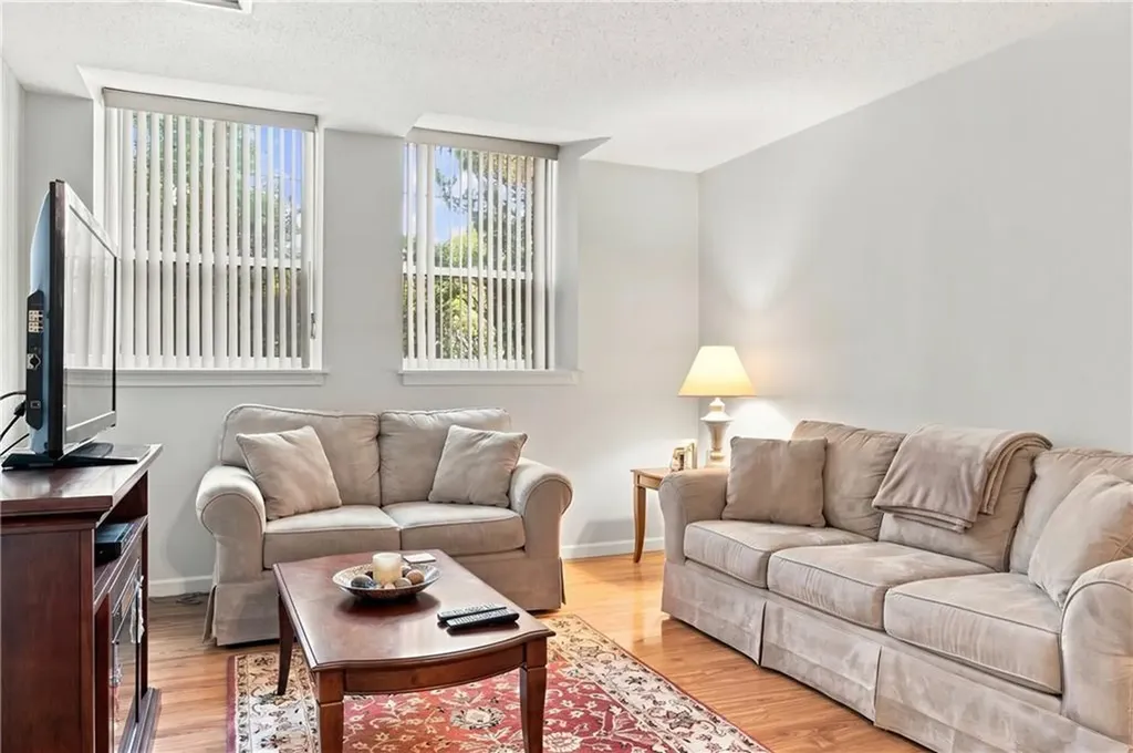 15 Curtis Street Cranston RI 02920