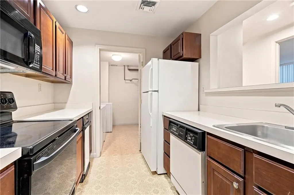 15 Curtis Street Cranston RI 02920