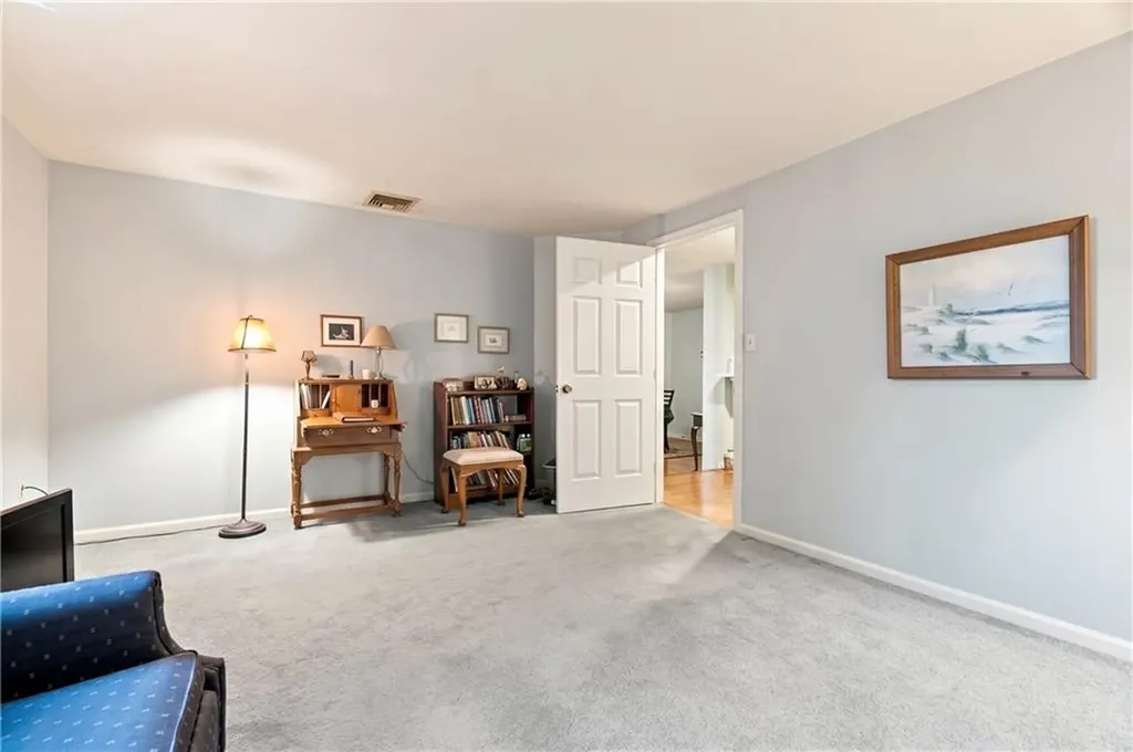 15 Curtis Street Cranston RI 02920