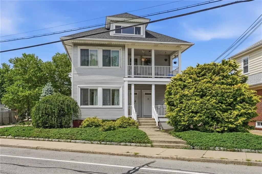 981 Smith Street Providence RI 02908