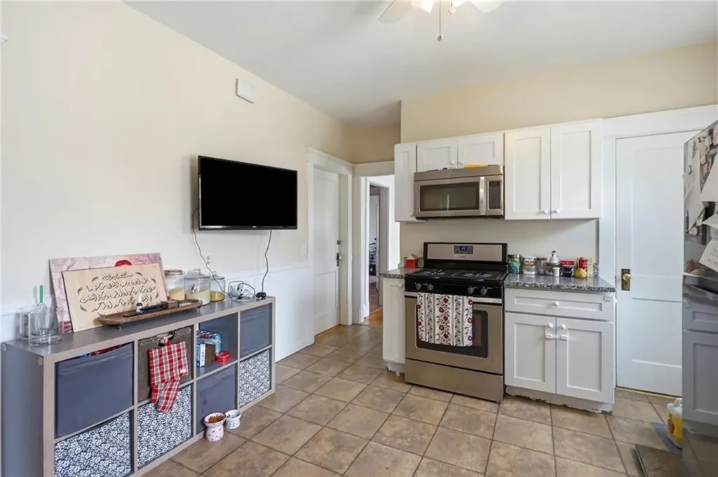 981 Smith Street Providence RI 02908