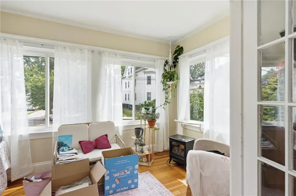 981 Smith Street Providence RI 02908