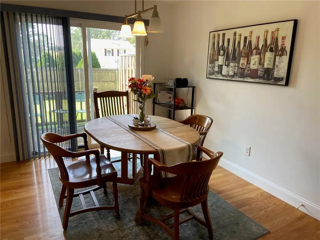 735 Willett Avenue East Providence RI 02915