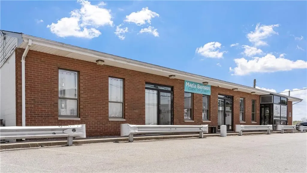 10 Budlong Road Cranston RI 02920