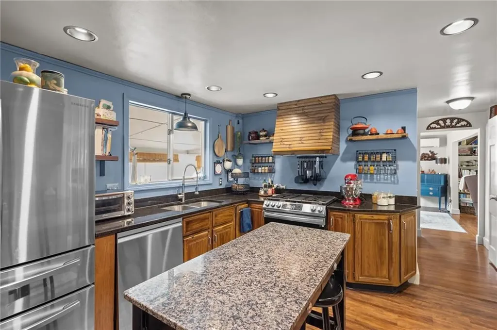 50 Brewster Drive Warwick RI 02889