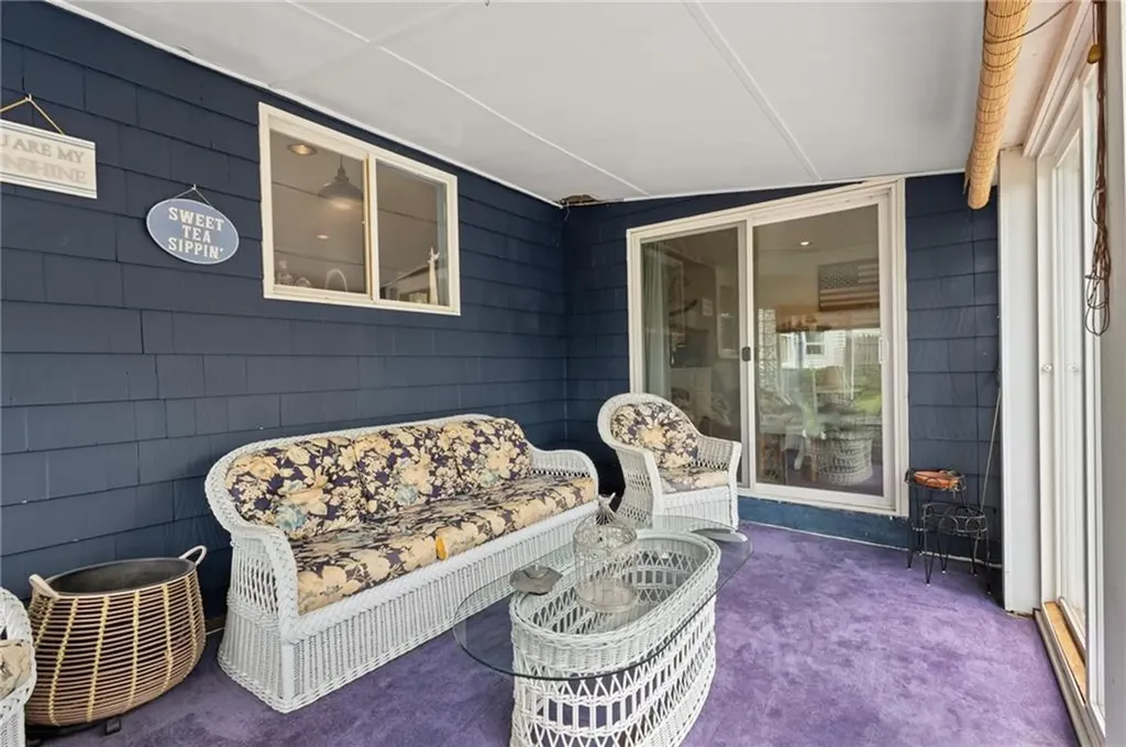 50 Brewster Drive Warwick RI 02889