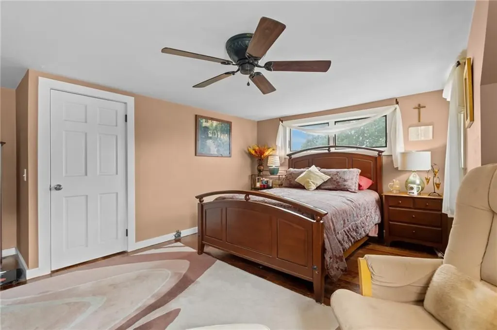 50 Brewster Drive Warwick RI 02889