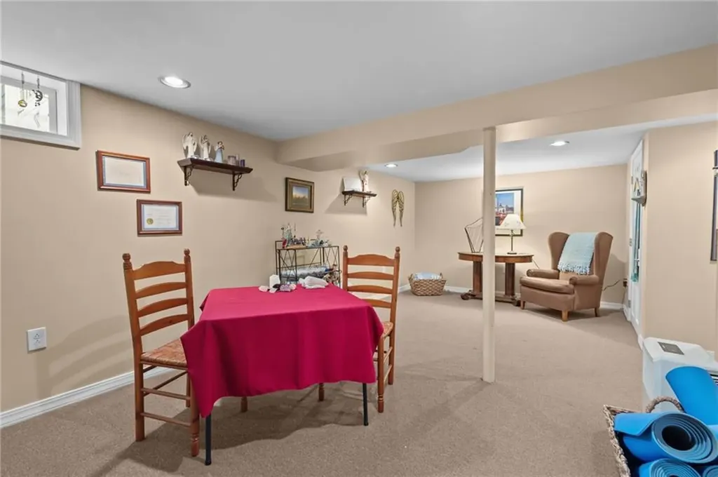 50 Brewster Drive Warwick RI 02889