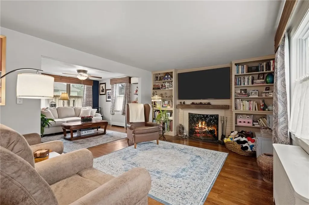 50 Brewster Drive Warwick RI 02889