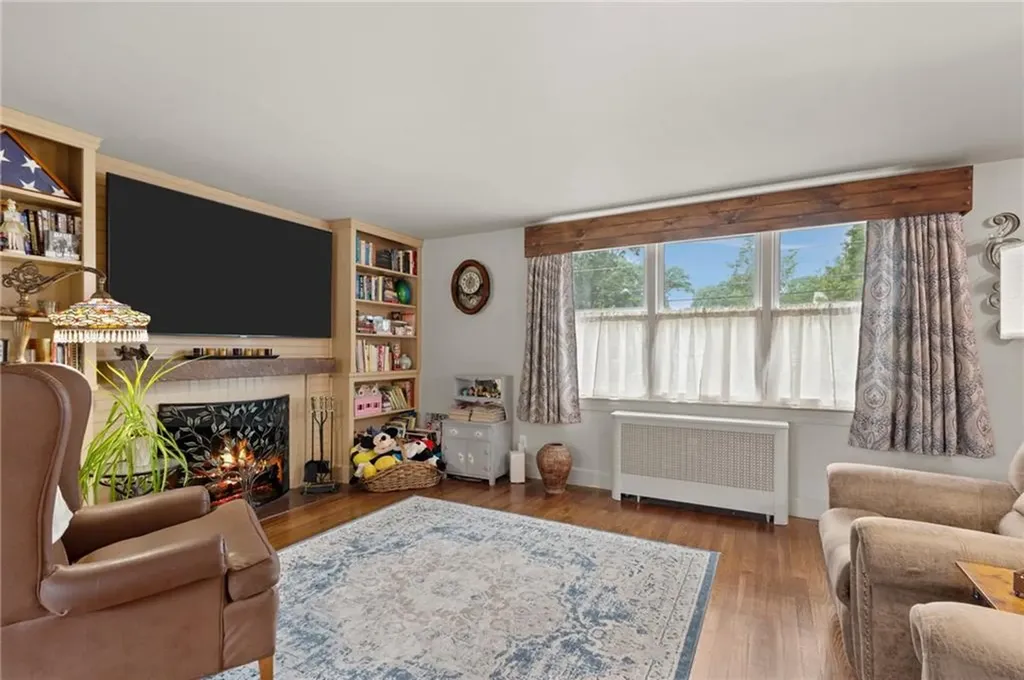 50 Brewster Drive Warwick RI 02889