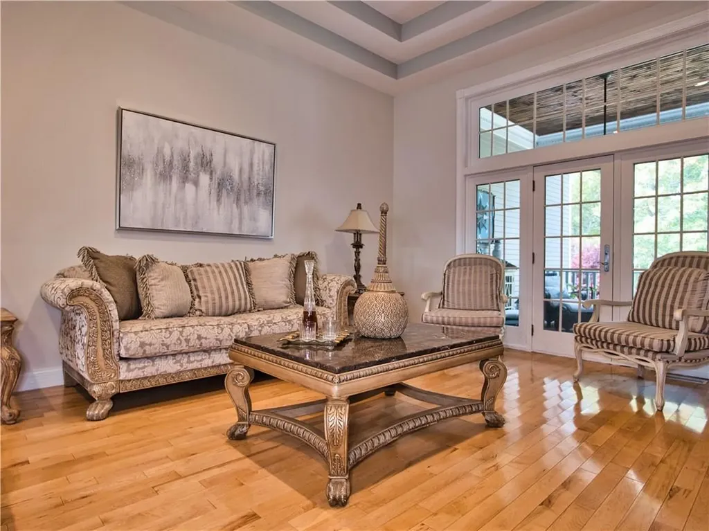 51 W Ridge Drive Tiverton RI 02878