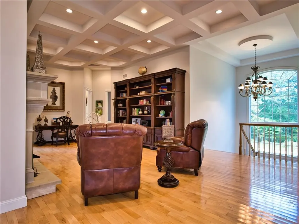 51 W Ridge Drive Tiverton RI 02878