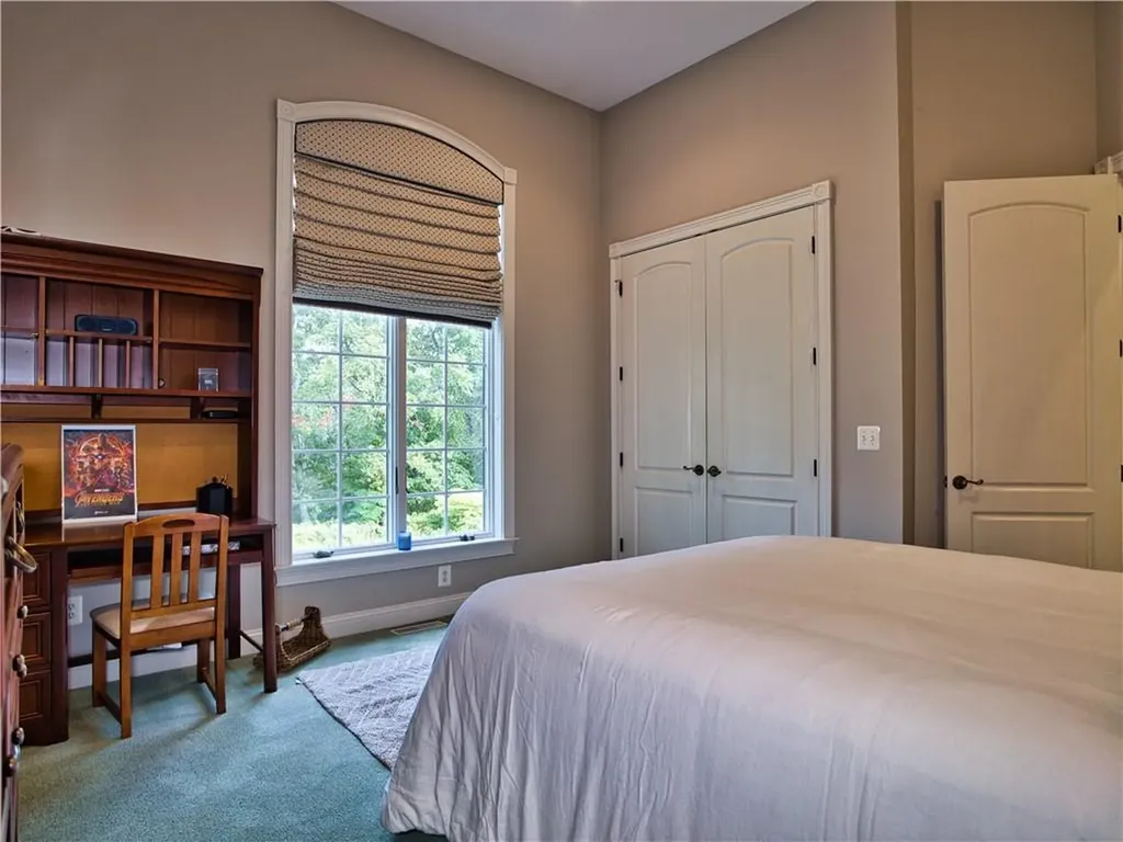 51 W Ridge Drive Tiverton RI 02878