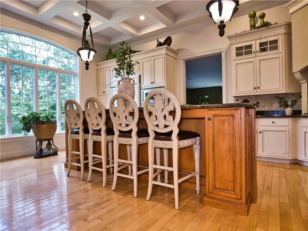 51 W Ridge Drive Tiverton RI 02878