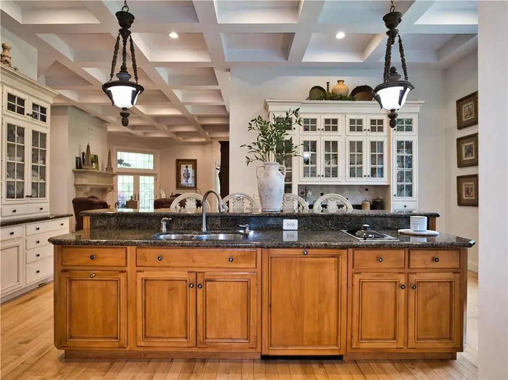 51 W Ridge Drive Tiverton RI 02878