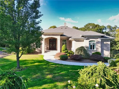 51 W Ridge Drive Tiverton RI 02878