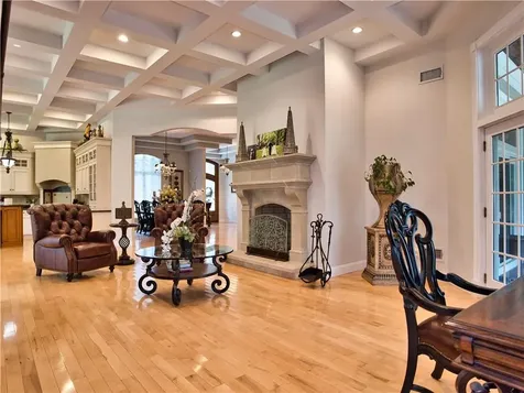 51 W Ridge Drive Tiverton RI 02878