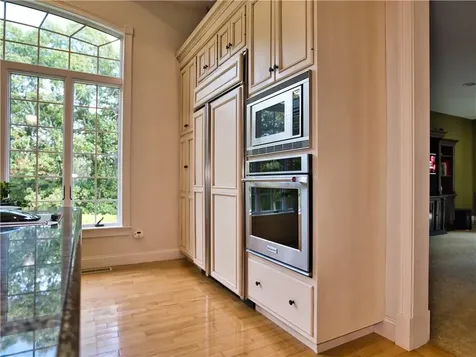 51 W Ridge Drive Tiverton RI 02878