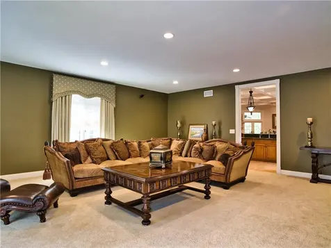 51 W Ridge Drive Tiverton RI 02878