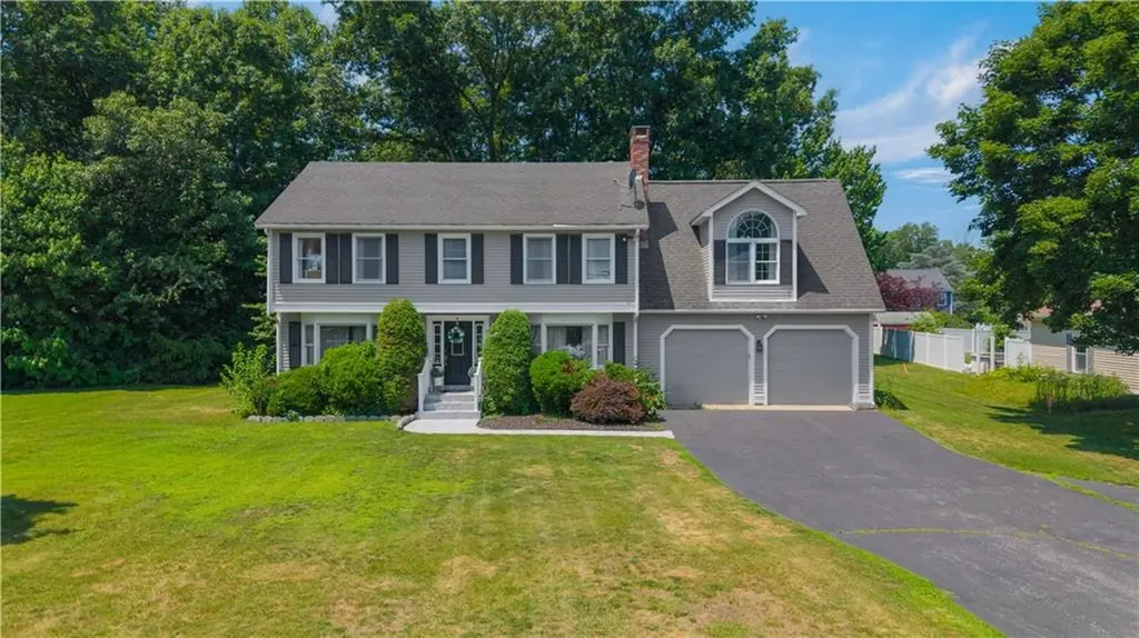9 Pheasant Run Road North Smithfield RI 02896