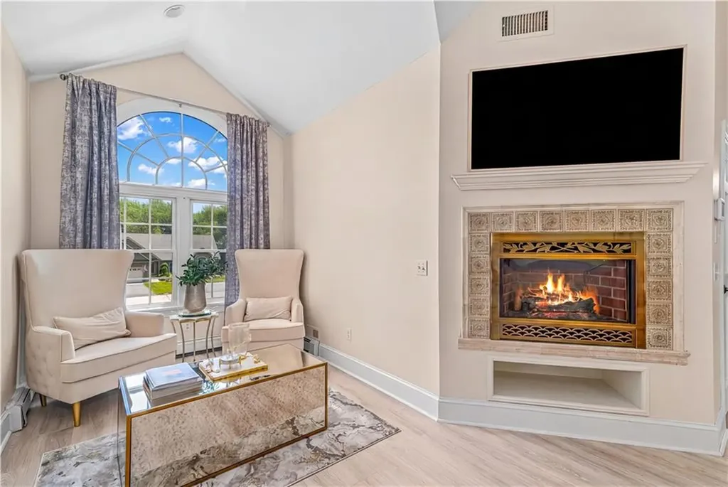 9 Pheasant Run Road North Smithfield RI 02896