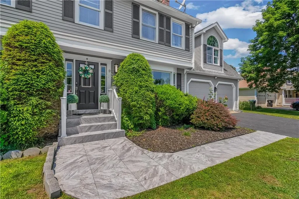 9 Pheasant Run Road North Smithfield RI 02896