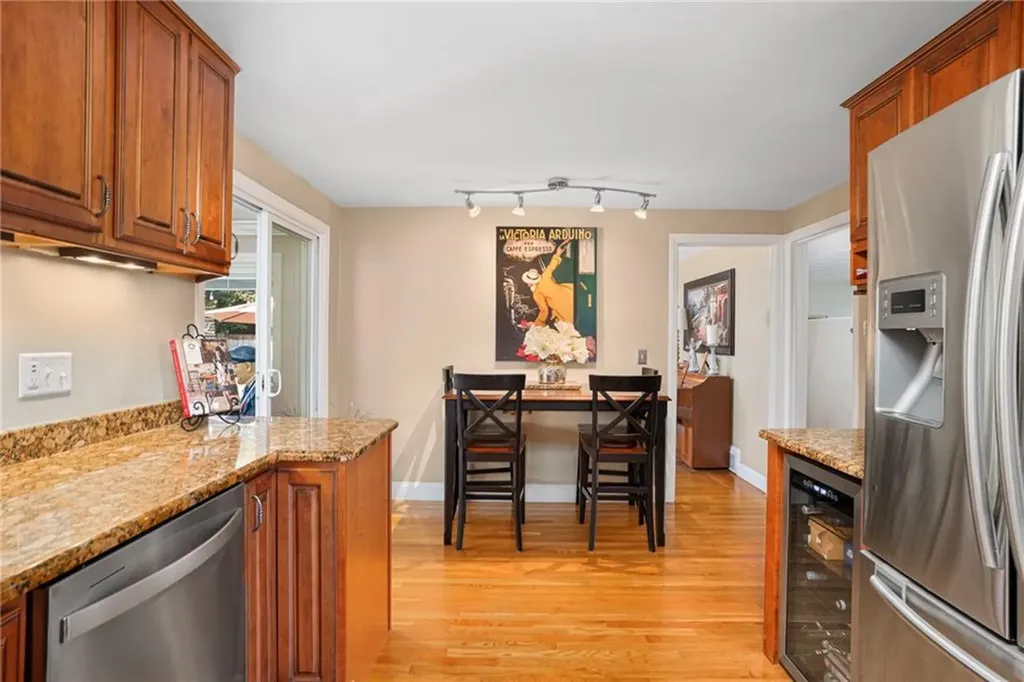 165 Garden City Drive Cranston RI 02920