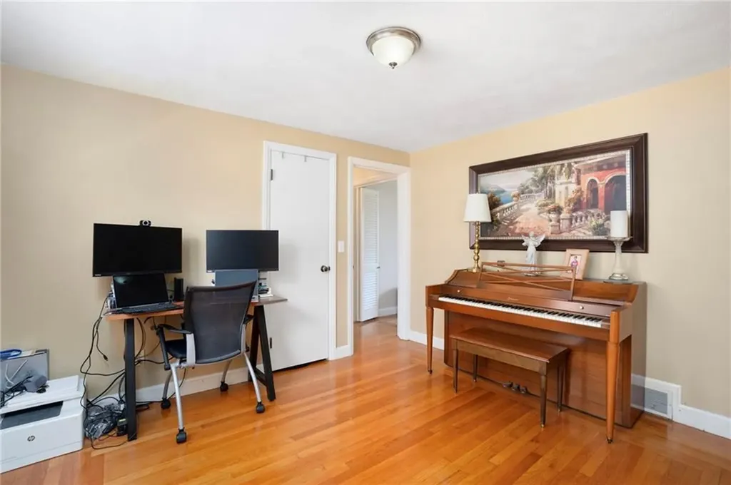 165 Garden City Drive Cranston RI 02920