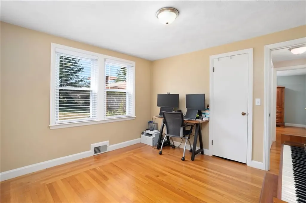 165 Garden City Drive Cranston RI 02920