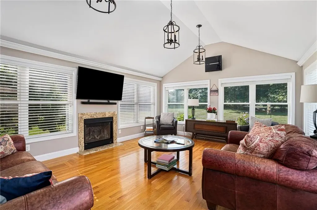 165 Garden City Drive Cranston RI 02920