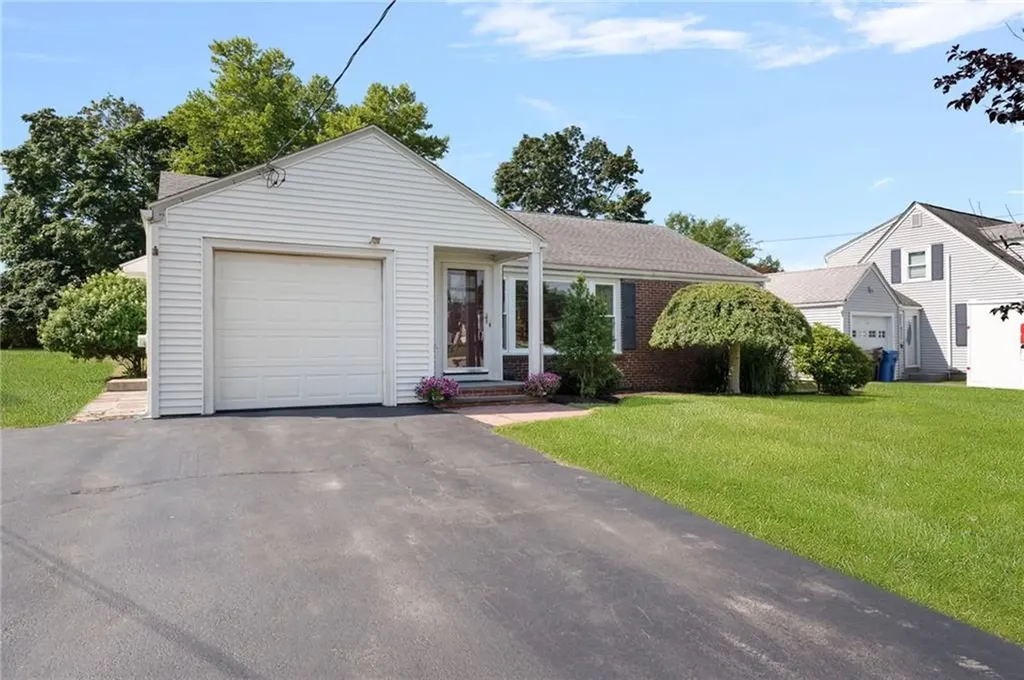 165 Garden City Drive Cranston RI 02920