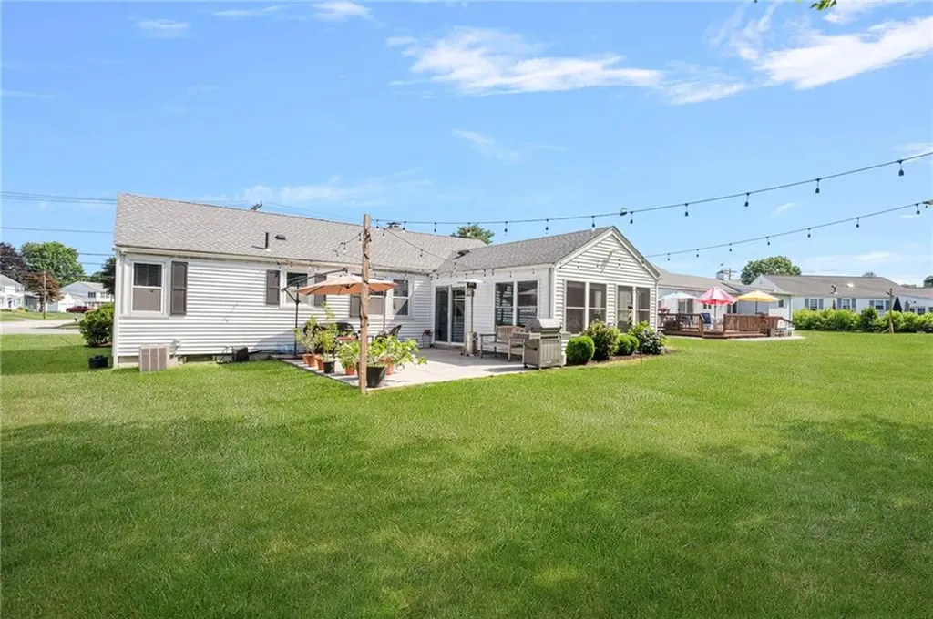 165 Garden City Drive Cranston RI 02920