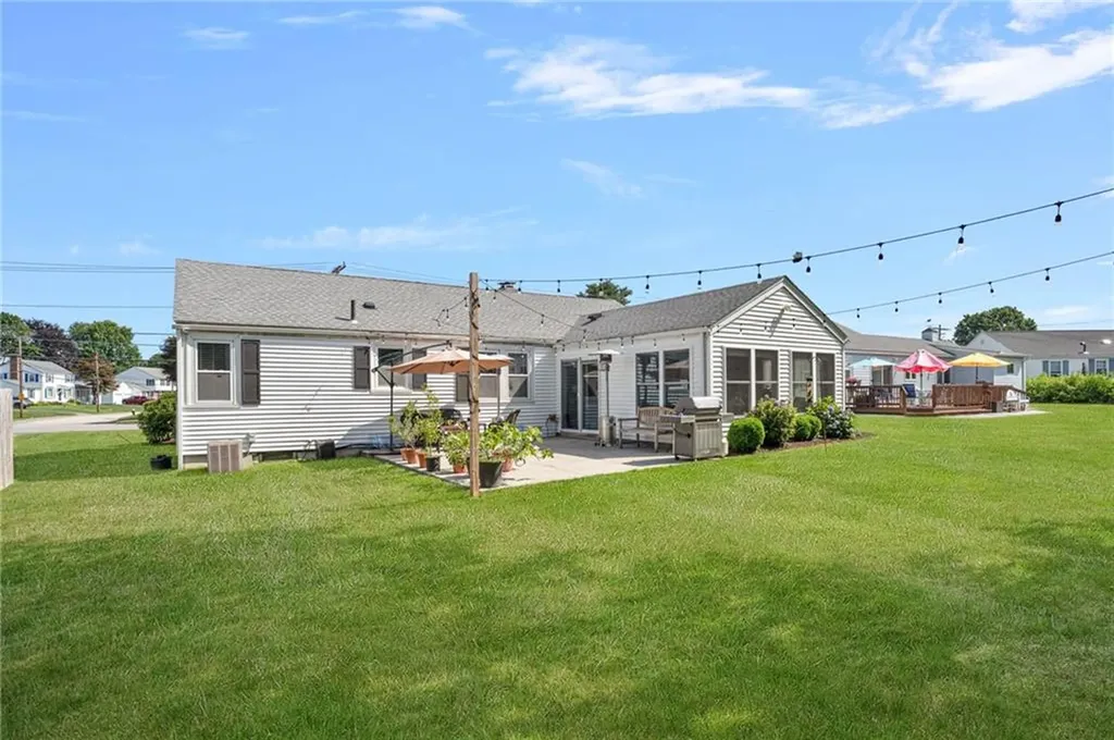 165 Garden City Drive Cranston RI 02920