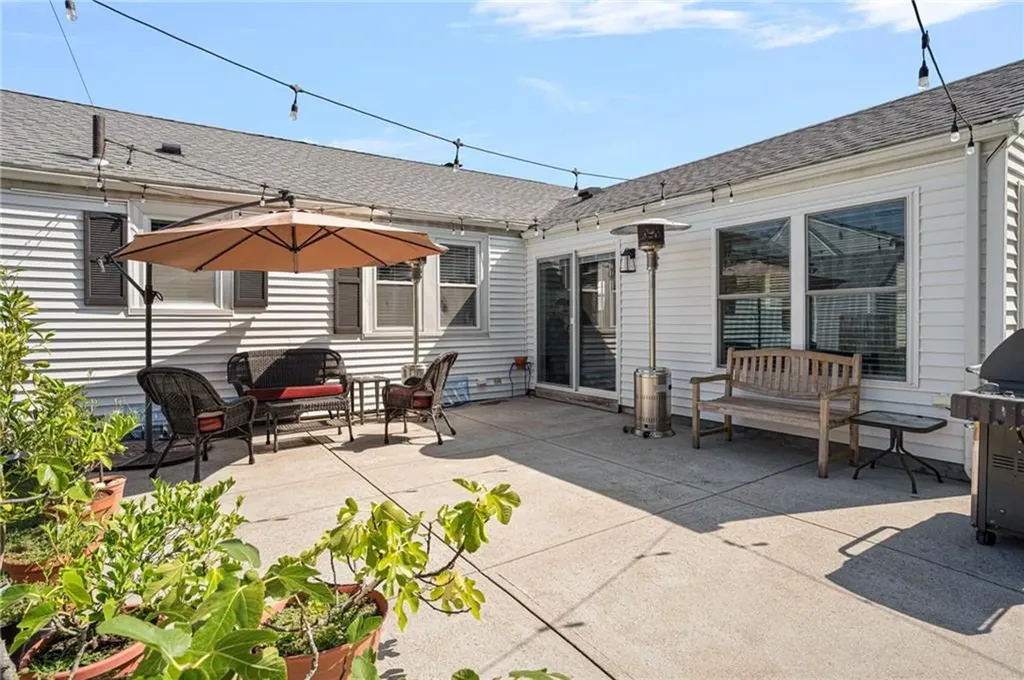 165 Garden City Drive Cranston RI 02920