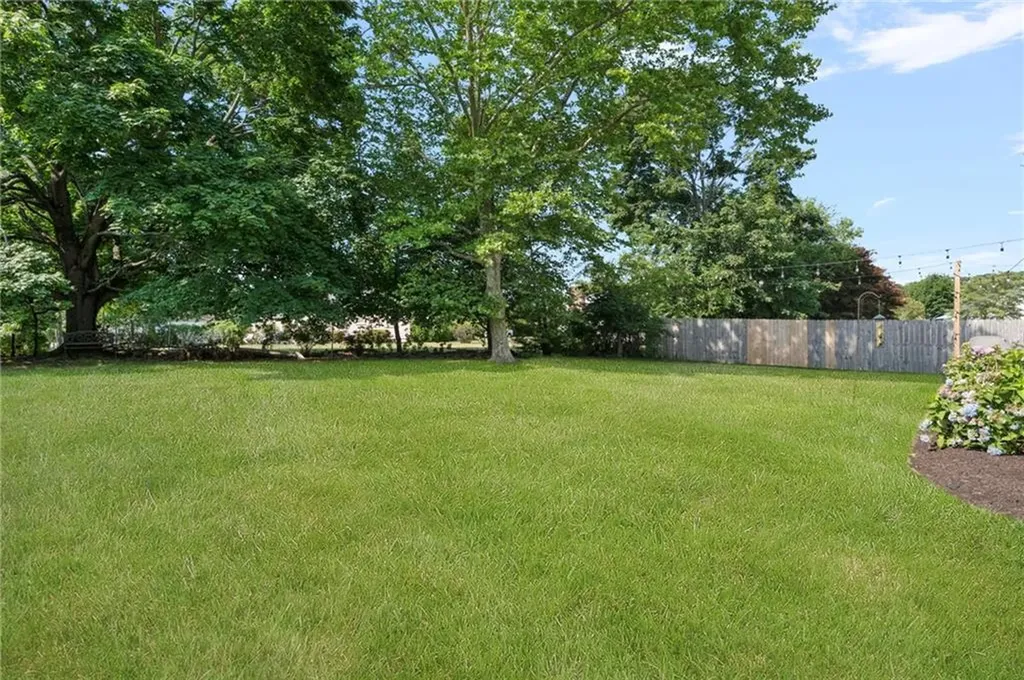 165 Garden City Drive Cranston RI 02920