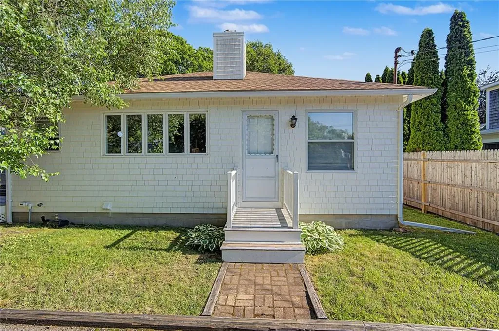 137 A Kingstown Road Narragansett RI 02882