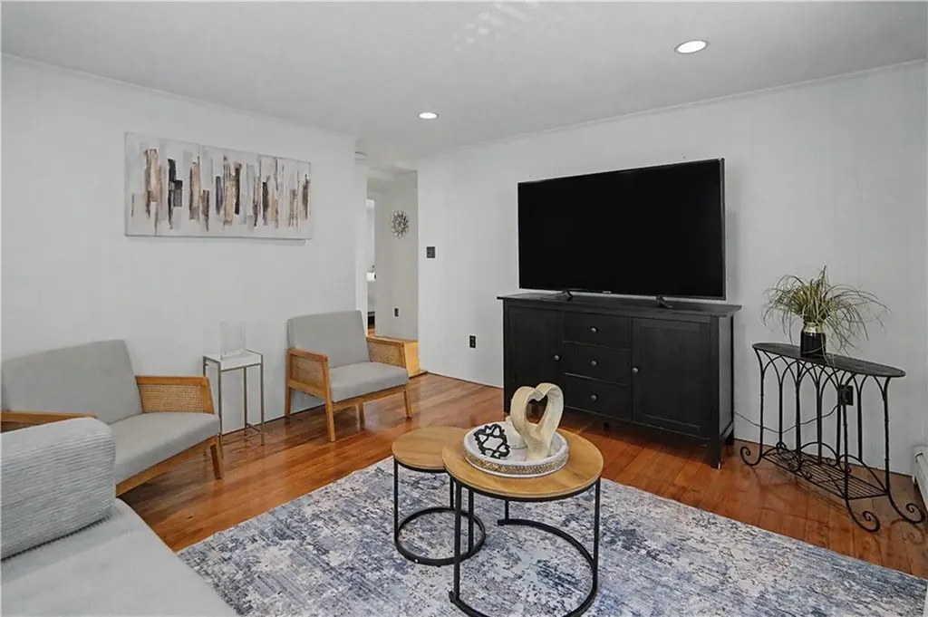 137 A Kingstown Road Narragansett RI 02882