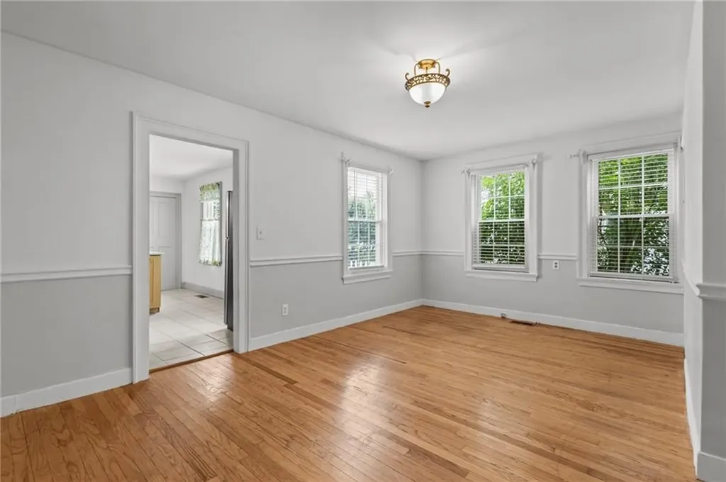 189 Danielson Pike Scituate RI 02857
